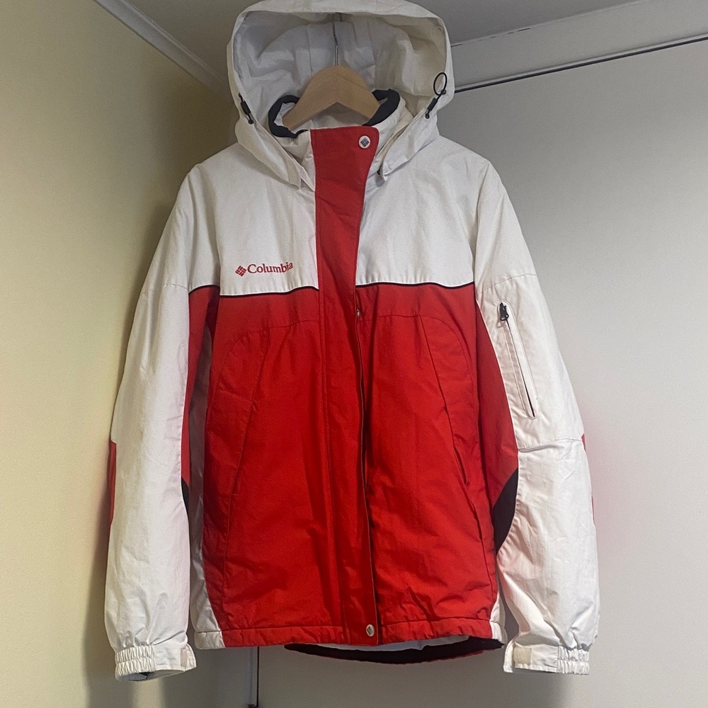 Columbia Red and White Jacket, Women’s size Large, Excellent Used Condition